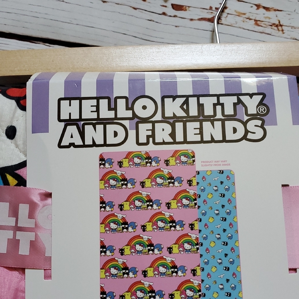 Hello Kitty Pink and Blue Blanket with Quilted Design - Picture 3 of 8